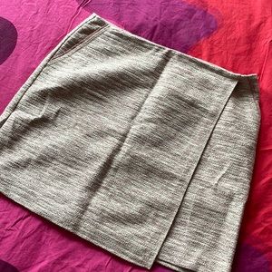 LOFT ✨ SPRING Faux Wrap Skirt Size 14 with Pockets!